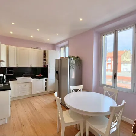 Fabulous Brand New 3 Bedroom Duplex In *